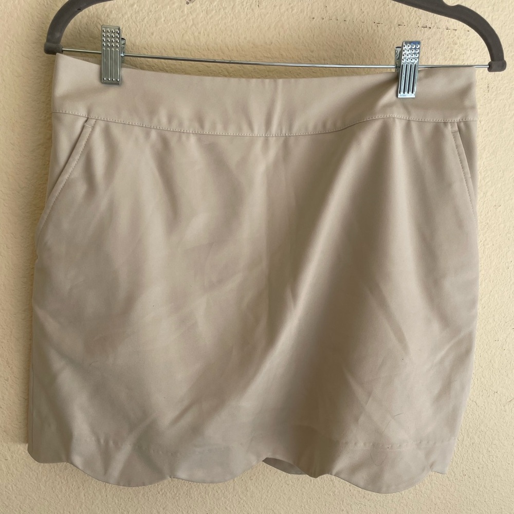Vineyard vines skort
